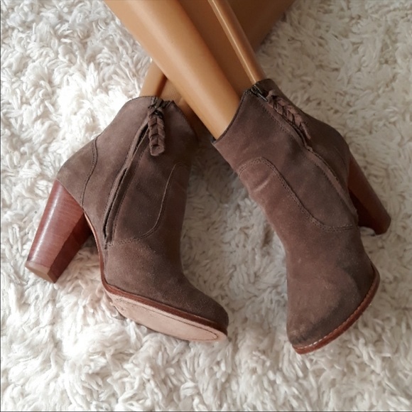 Joie Dalton Suede ankle bootie - Picture 4 of 7